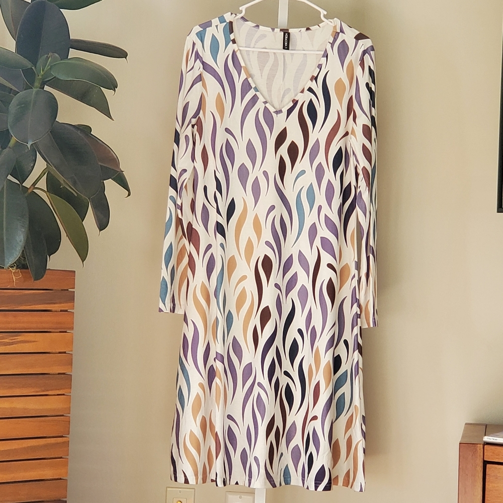 Noracora midi dress size medium
